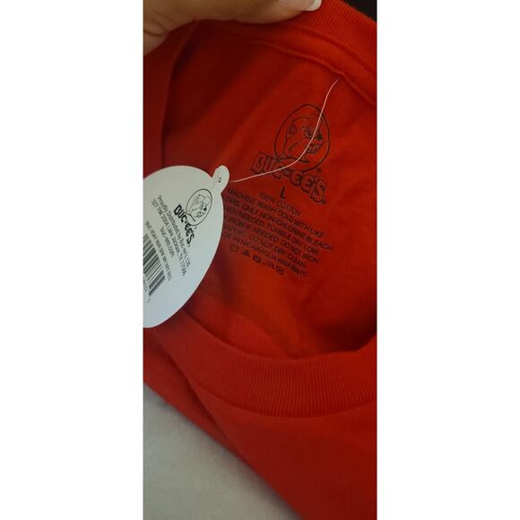 Buc-ee’s Red t shirt Valentines Day - ❤️ Size L NWT - Picture 4 of 4